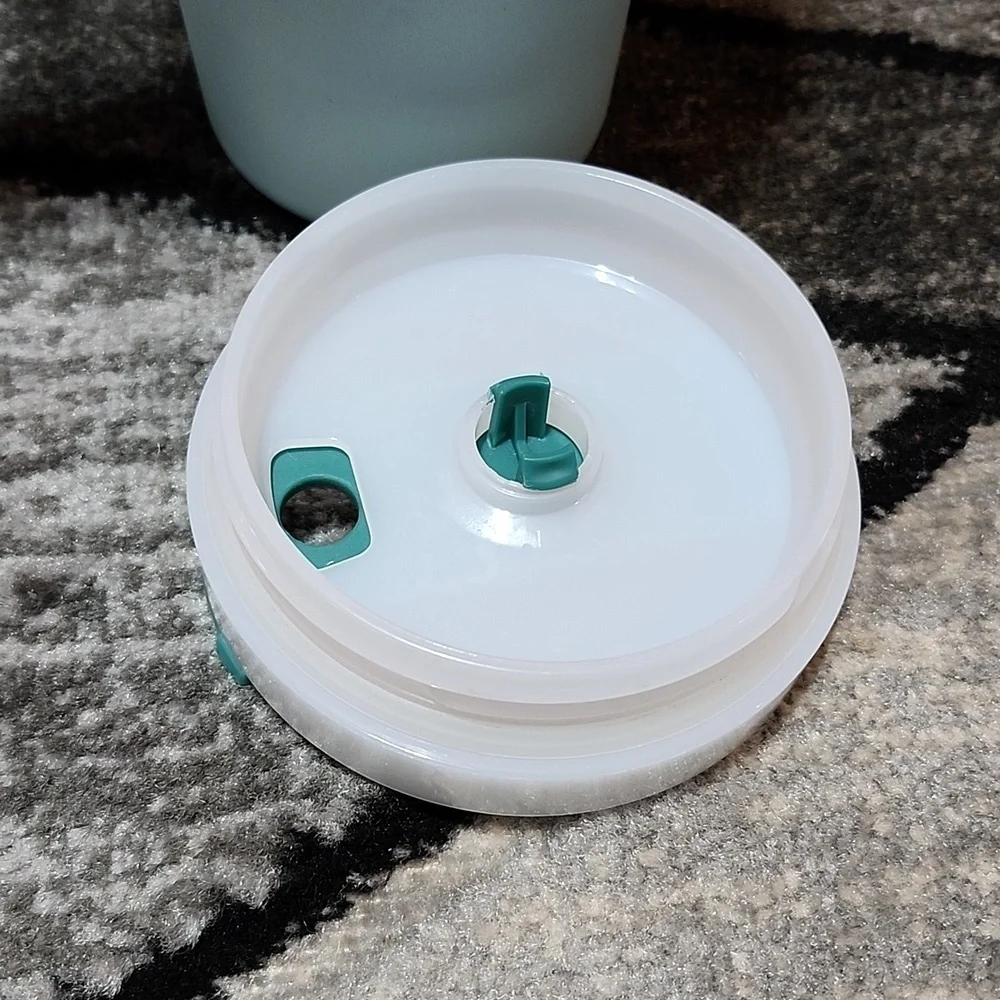 STANLEY ADVENTURE QUENCHER H2.0 TRAVEL SEAFOAM TUMBLER - Picture 8 of 13